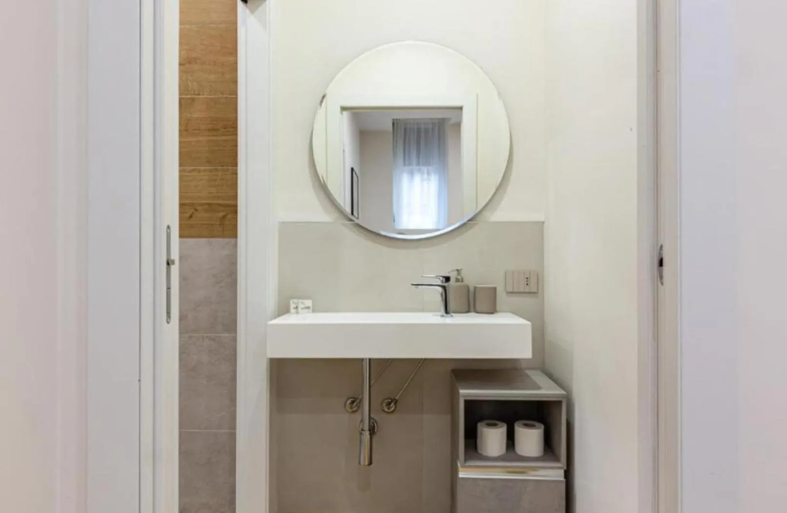 Apartment Casati Central Station Metro M1, M2, M3 Milan Italy